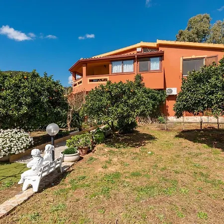 Holiday home In Gelsomino *